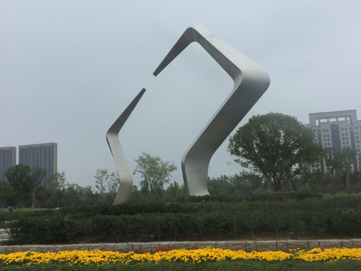 不锈钢地标性雕塑展示